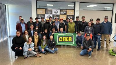 Grupo de produtores do Sindicato Rural de Laranjeiras do Sul realiza visitas técnicas em Guarapuava
